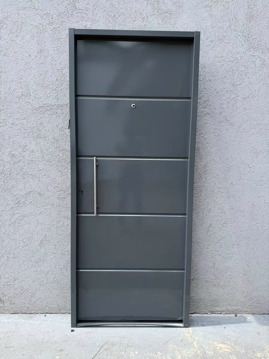 Puerta Supereco gris doble hoja inyectada